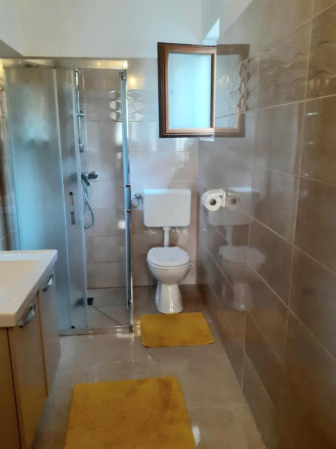 Apartman Paola Malinska Exterior foto