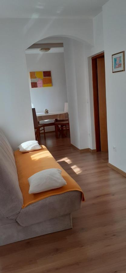 Apartman Paola Malinska Exterior foto